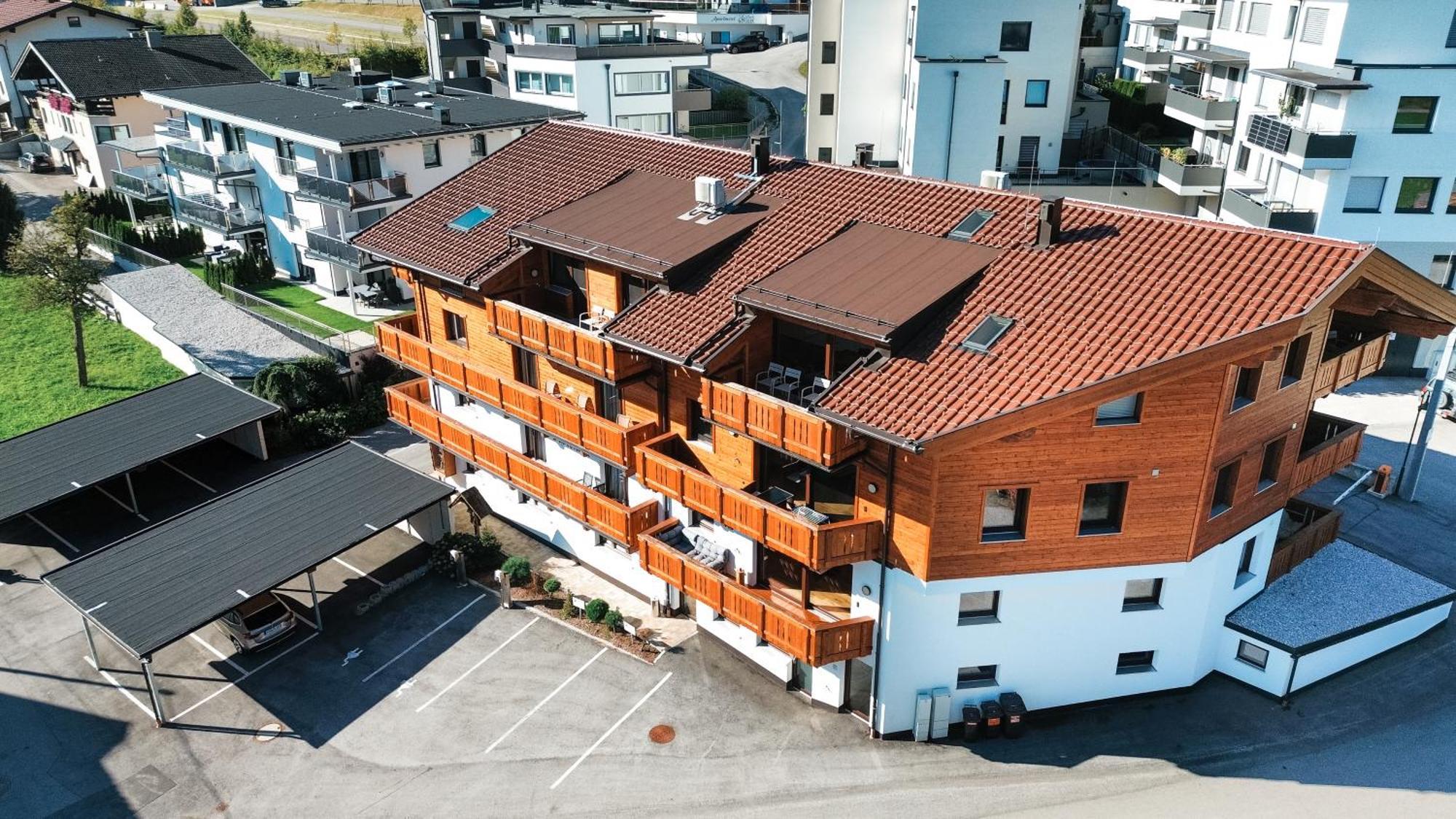 Oldwood Chalet - Balcony & Car Park By Alpenluxus Appartements 菲根 外观 照片